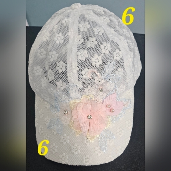 Cute designed caps - Picture 6 of 9